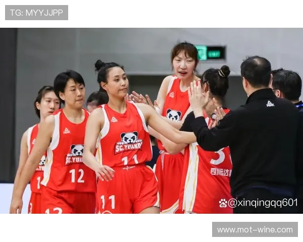 女篮决战广东主场奋勇加冕冠军四川强劲对手互致敬意感恩之情自我 女篮决战广东主场奋勇加冕冠军四川强劲对手互致敬意感恩之情自我