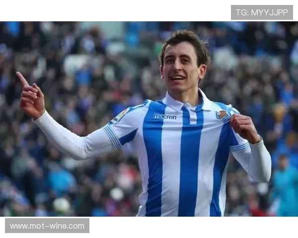 奥亚萨瓦尔梅开二度引领皇家社会胜塞维利亚收获三分