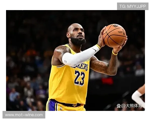 詹姆斯场均12助攻领跑联盟助攻榜引发美媒调侃评论